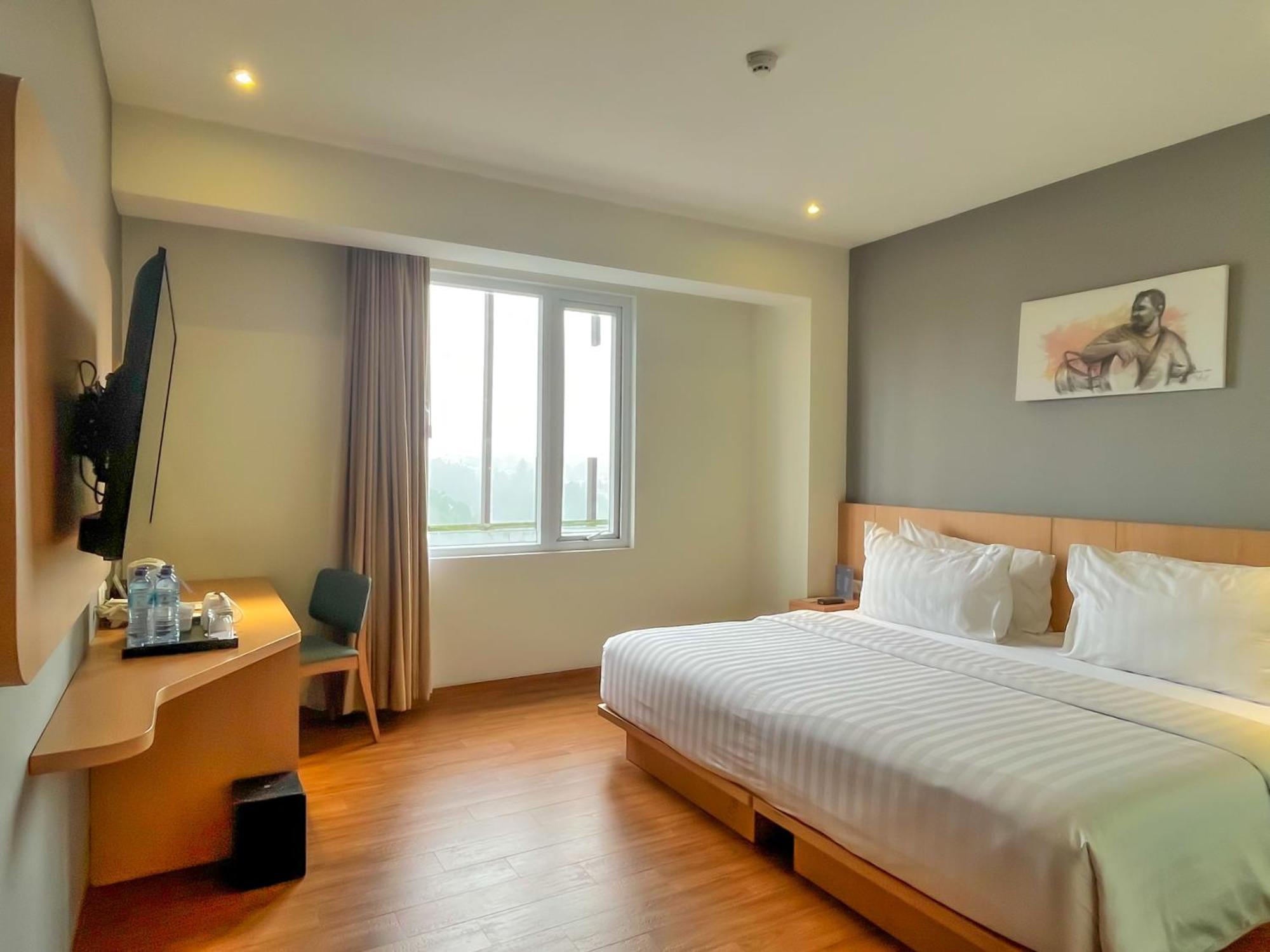 Hotel Santika Premiere 암본 외부 사진